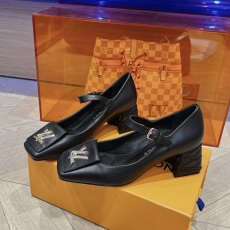 Louis Vuitton Heeled Shoes